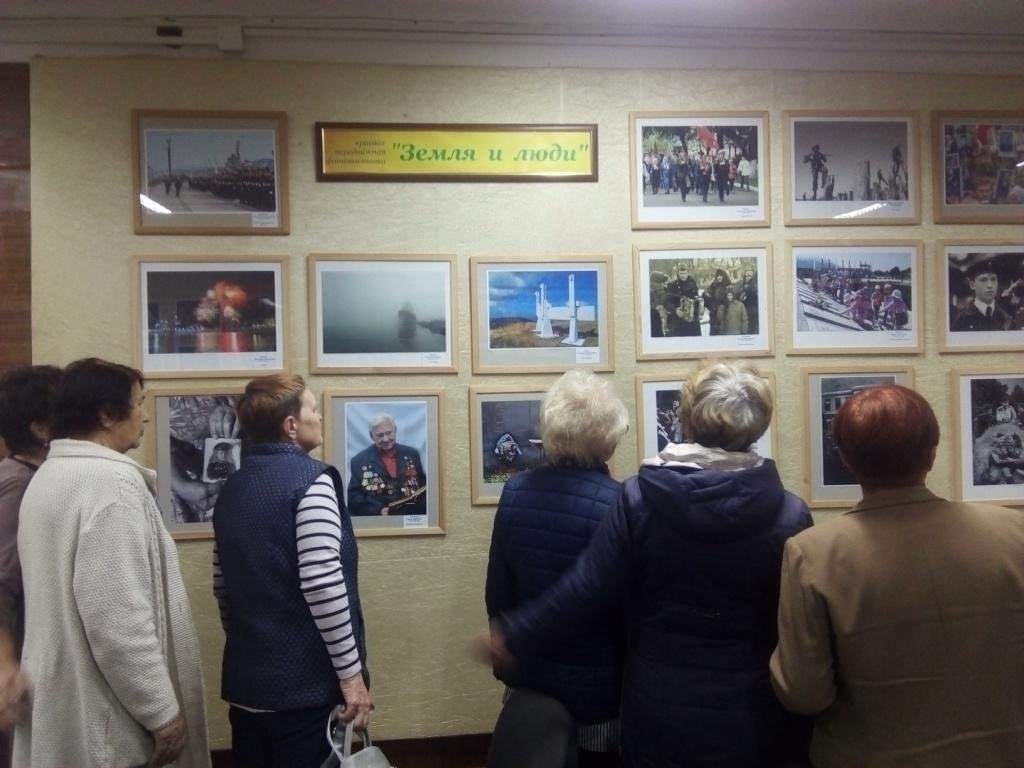 Торжественное открытие краевой передвижной фотовыставки  «Земля и люди»  в Абинском районе