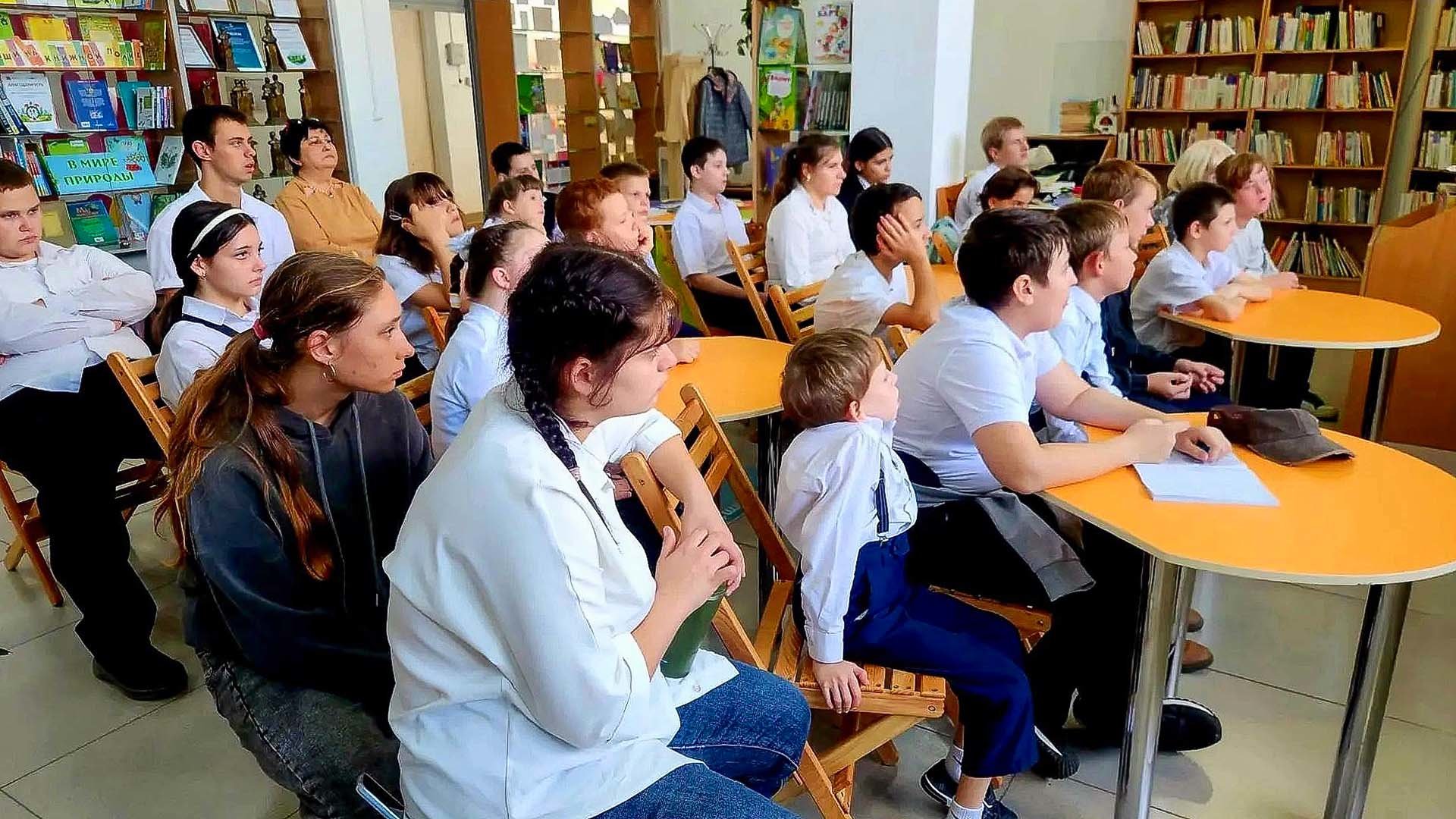 "Героями сильна Россия"-час мужества о героях СВО